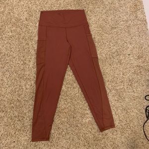 Never worn active wear leggings!